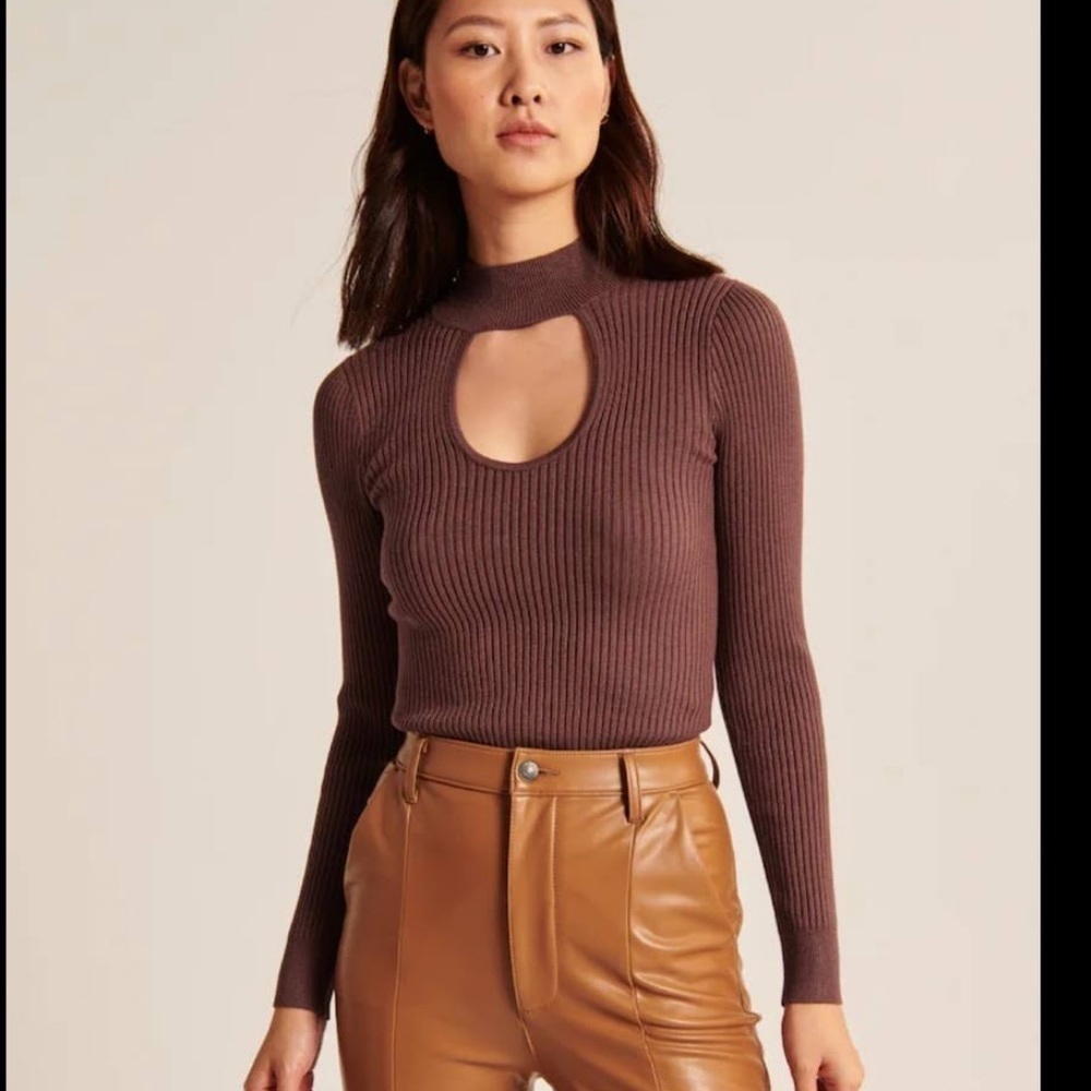 ABERCROMBIE & FITCH Long sleeve ribbed knit top size M